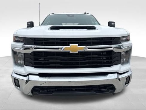 Certified 2024 Chevrolet Silverado 2500 LT w/ All Star Edition image 3