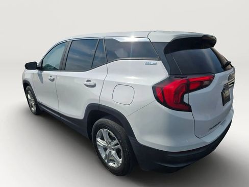 Used 2021 GMC Terrain SLE FWD image 3