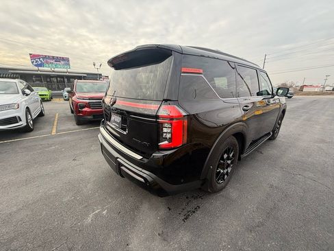 Used 2025 Nissan Armada PRO-4X w/ Pro-4X Premium Package image 3