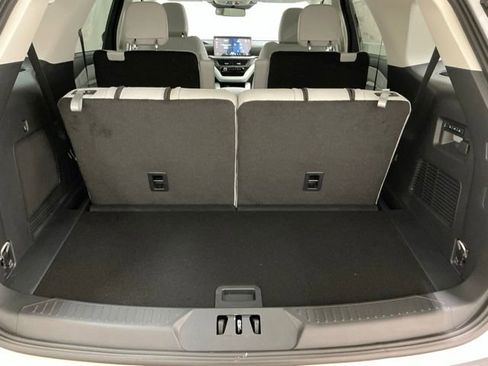 New 2026 Ford Explorer Platinum image 19