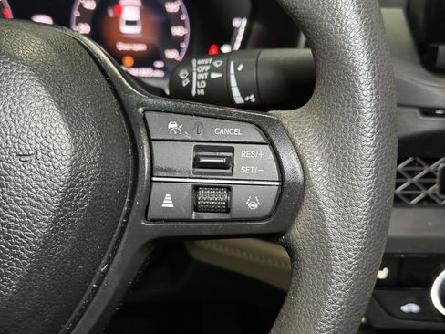 Certified 2023 Honda Accord EX image 26