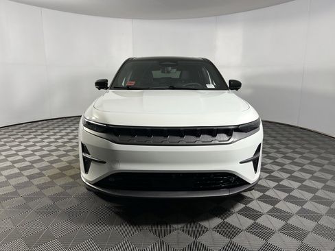 Used 2024 Jeep Wagoneer Launch Edition image 10