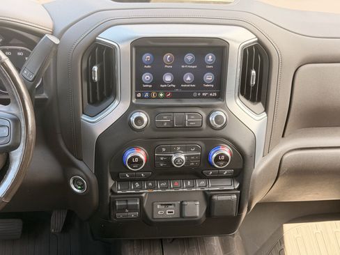 Used 2021 GMC Sierra 1500 SLT AWD/4WD image 30