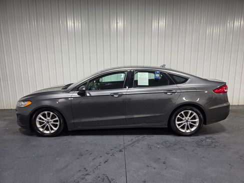 Used 2020 Ford Fusion SE FWD image 4