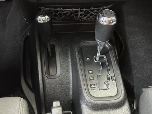 Used 2012 Jeep Wrangler Unlimited Sport w/ Connectivity Group image 28