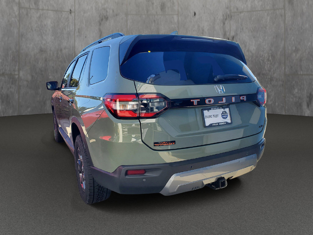 New 2026 Honda Pilot TrailSport image 4