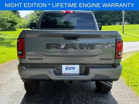 New 2026 RAM 2500 Big Horn AWD/4WD image 4