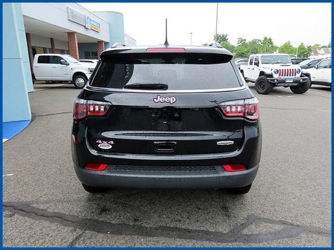Used 2021 Jeep Compass Latitude w/ Convenience Group AWD/4WD image 6