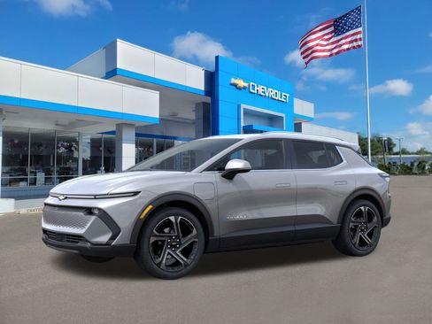 New 2026 Chevrolet Equinox EV LT image 2