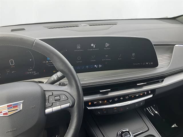 Certified 2024 Cadillac XT4 Premium Luxury AWD/4WD image 13