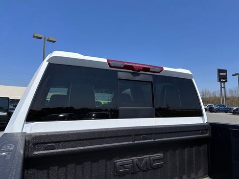 New 2026 GMC Sierra 2500 AT4X AWD/4WD image 39
