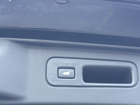 Used 2025 Honda Pilot Touring image 28