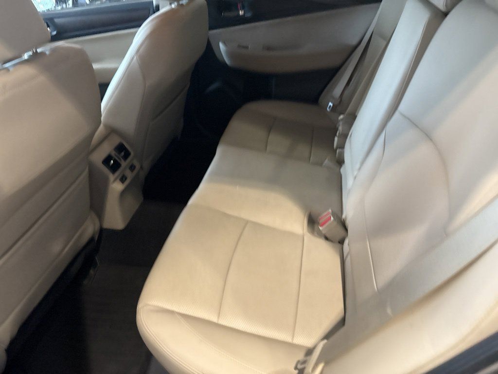 Used 2015 Subaru Outback 2.5i Limited AWD/4WD image 11