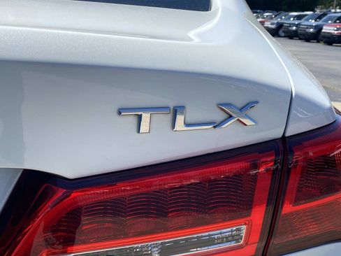Used 2018 Acura TLX V6 FWD image 6