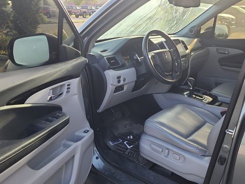 Used 2019 Honda Ridgeline RTL-E image 10