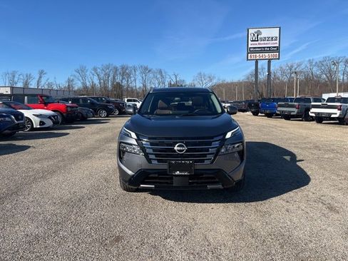 Certified 2024 Nissan Rogue Platinum w/ Platinum Premium Package image 8