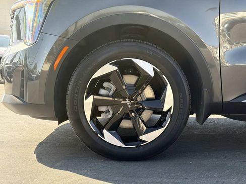 Used 2025 Kia Sorento SX Prestige AWD/4WD image 9