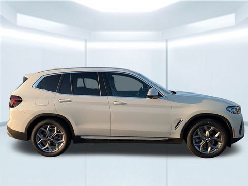 Used 2023 BMW X3 xDrive30i w/ Premium Package image 7