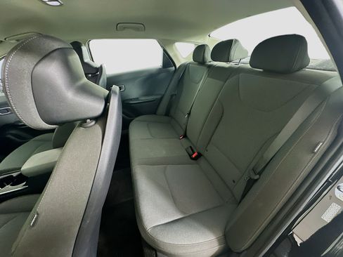 Used 2025 Kia K4 FWD image 25
