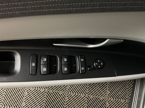 New 2026 Hyundai Elantra Limited image 19