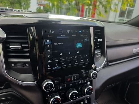 Used 2022 RAM 2500 Laramie AWD/4WD image 16