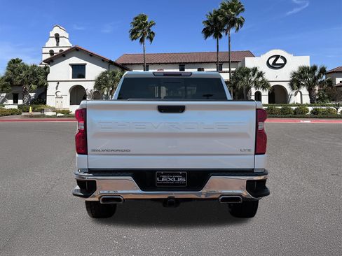 Used 2022 Chevrolet Silverado 1500 LTZ AWD/4WD image 3