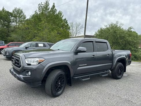 Used 2022 Toyota Tacoma SR5 image 16