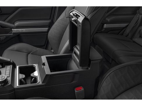 New 2025 Toyota 4Runner TRD Off-Road Premium image 18