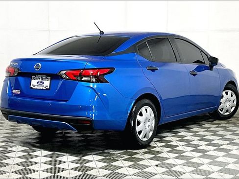 Used 2021 Nissan Versa S image 12