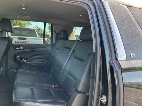 Used 2019 Chevrolet Suburban LT AWD/4WD image 23