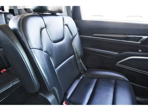 Used 2025 Kia Telluride S image 12