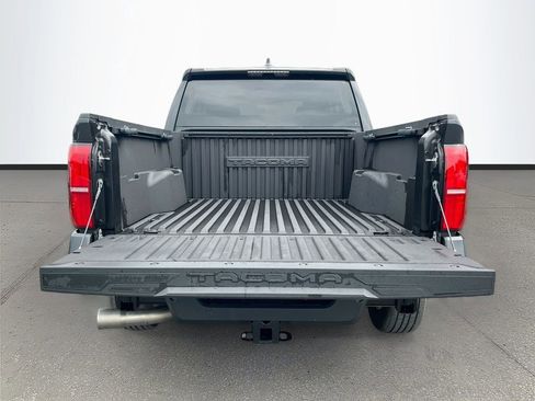 Used 2024 Toyota Tacoma SR5 AWD/4WD image 23