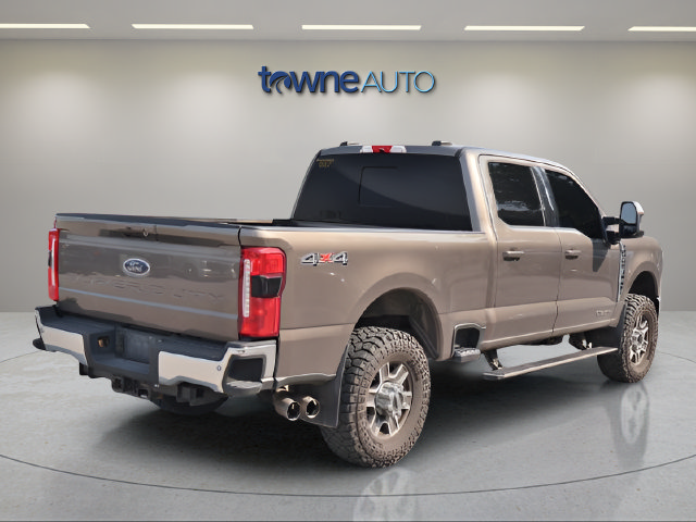 Used 2023 Ford F350 Lariat w/ Lariat Ultimate Package AWD/4WD image 7