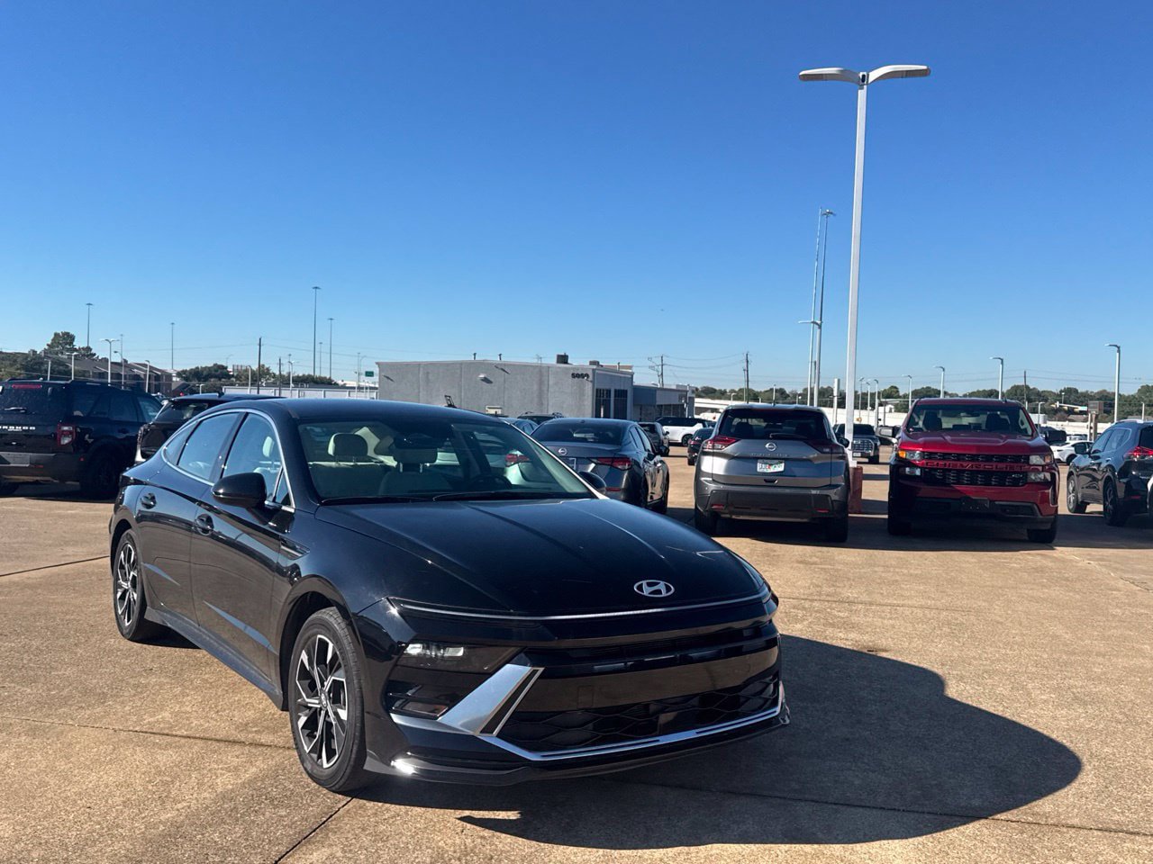 Used 2025 Hyundai Sonata SEL FWD image 3