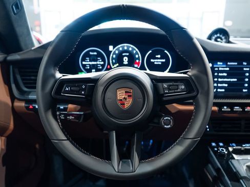 Used 2026 Porsche 911 GT3 RWD image 5