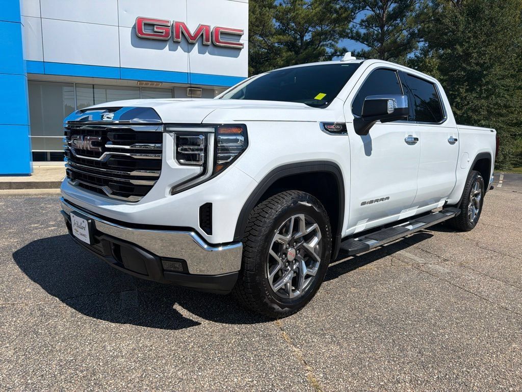 Used 2026 GMC Sierra 1500 SLT w/ SLT Premium Package AWD/4WD image 1