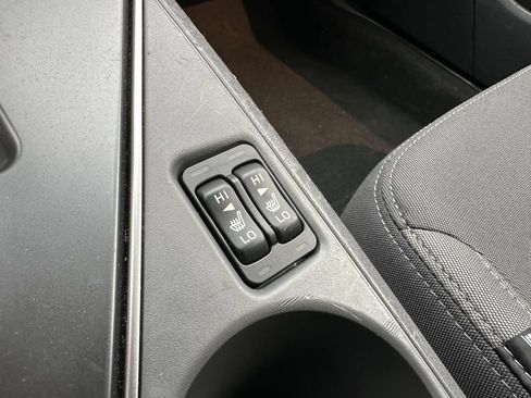 Certified 2025 Subaru Crosstrek 2.5i Premium AWD/4WD image 21