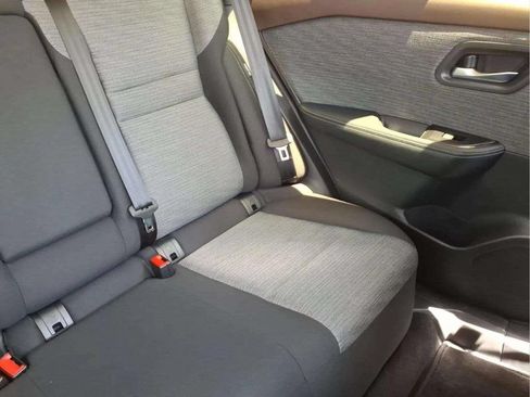 Used 2023 Nissan Rogue SV FWD image 19