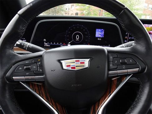 Certified 2022 Cadillac Escalade ESV Premium Luxury image 20