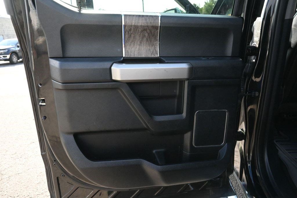Used 2017 Ford F350 Lariat AWD/4WD image 32