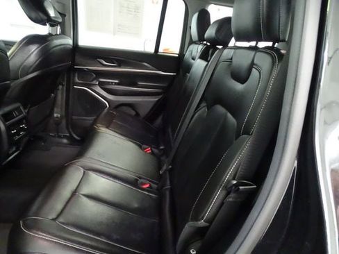 Certified 2022 Jeep Grand Cherokee Limited 4xe AWD/4WD image 4