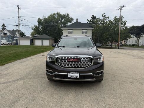 Used 2018 GMC Acadia Denali w/ Technology Package AWD/4WD image 2