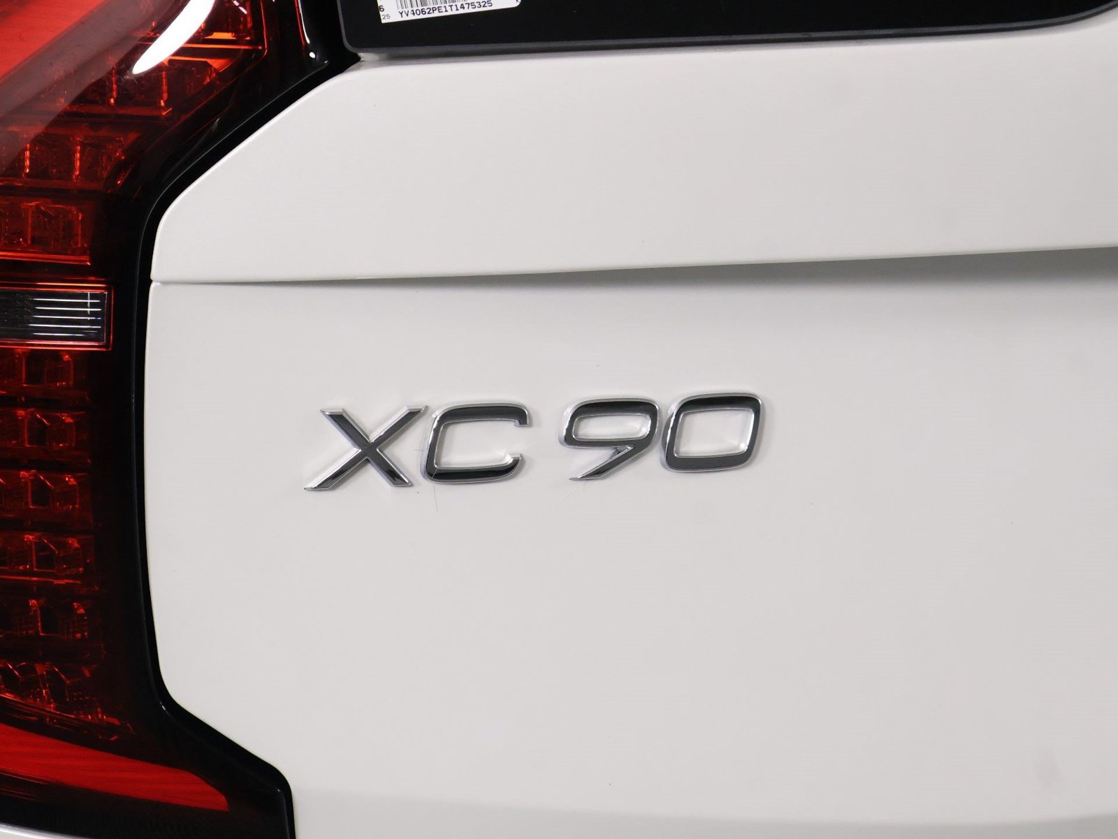 Used 2026 Volvo XC90 B6 Plus w/ Protection Package Premier AWD/4WD image 19