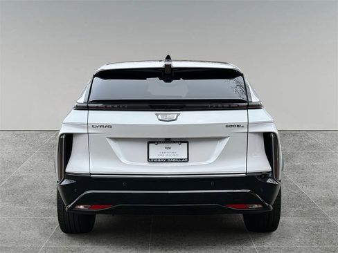 Certified 2024 Cadillac Lyriq Luxury w/ Nappa Leather Package image 11