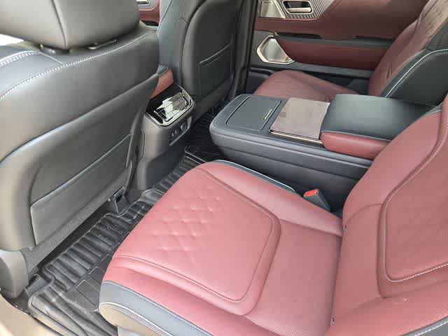 New 2027 INFINITI QX80 Autograph w/ Premium Cargo Package AWD/4WD image 11