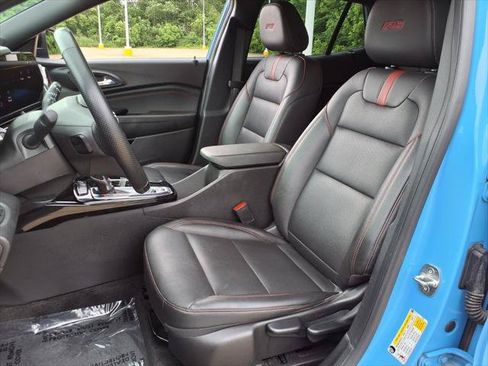 Used 2024 Chevrolet Trax RS FWD image 9