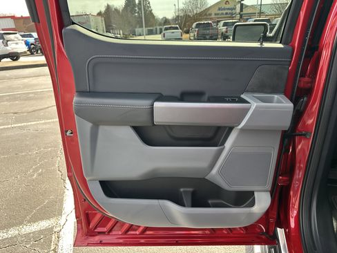 Used 2025 Ford F150 XLT w/ Equipment Group 302A MID image 22