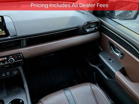 Used 2024 Honda Pilot Elite image 17