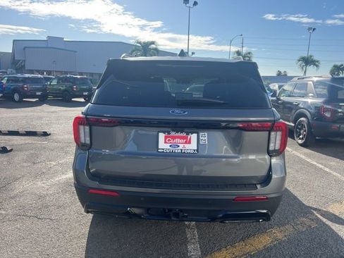 New 2025 Ford Explorer ST-Line w/ Premium Package image 5