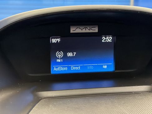 Used 2017 Ford Escape SE image 19